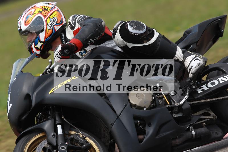Archiv-2022/13 25.04.2022 Plüss Moto Sport ADR/Freies Fahren/92